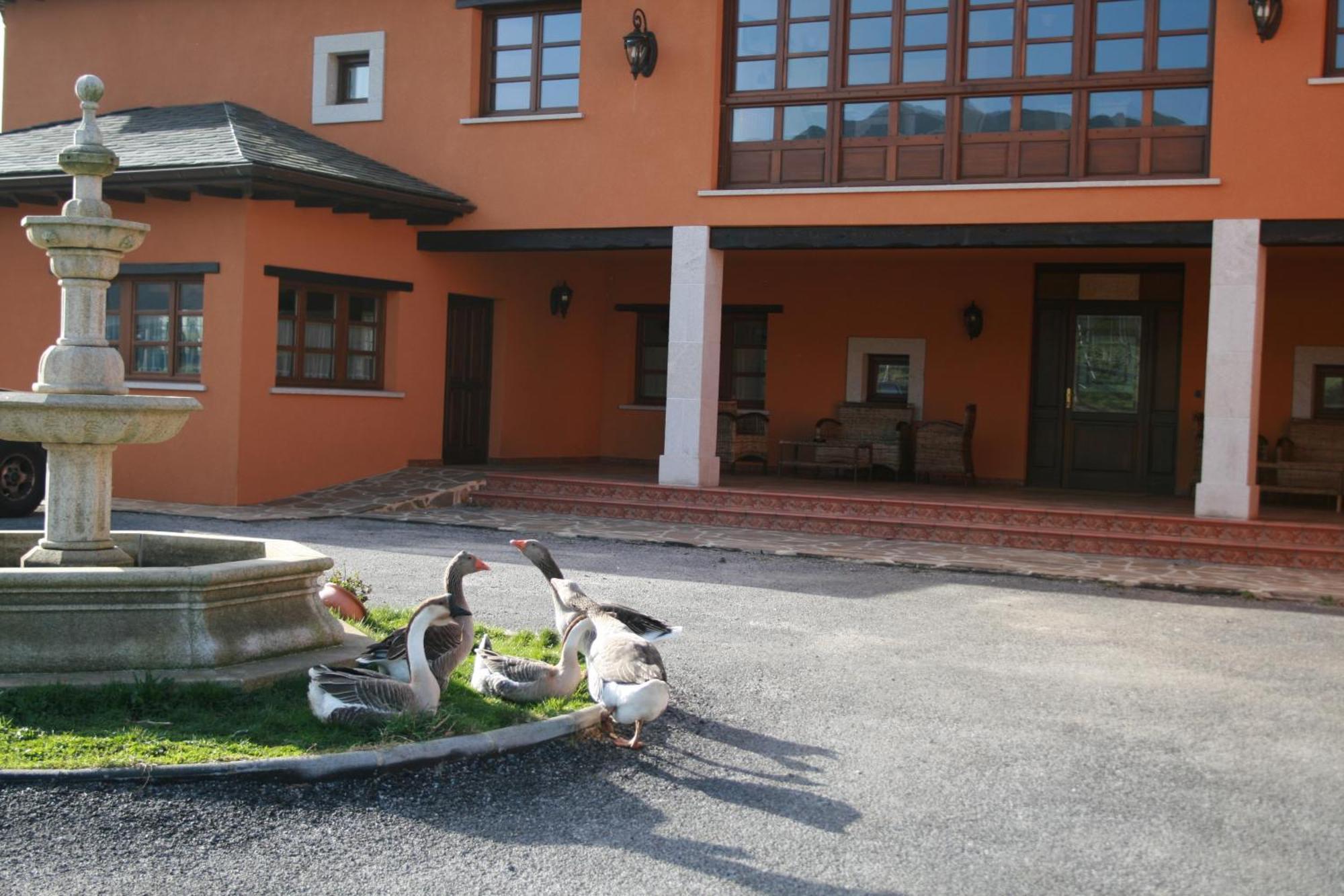 Hotel Rural Yeguada Albeitar Villayon Екстер'єр фото